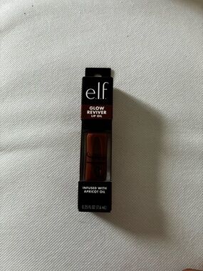 ELF Glow Reviver Lip Oil — divine wine